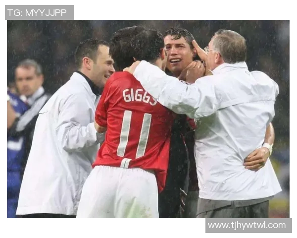 足球明星温情瞬间抱宝宝的感人时刻揭秘